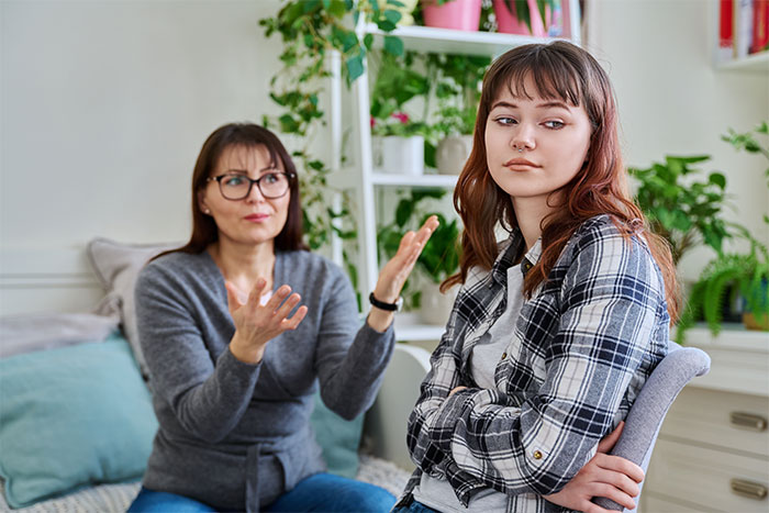 Parents Forget To Make Space For Their Youngest Daughter In Their Wedding, Get Publicly Shamed