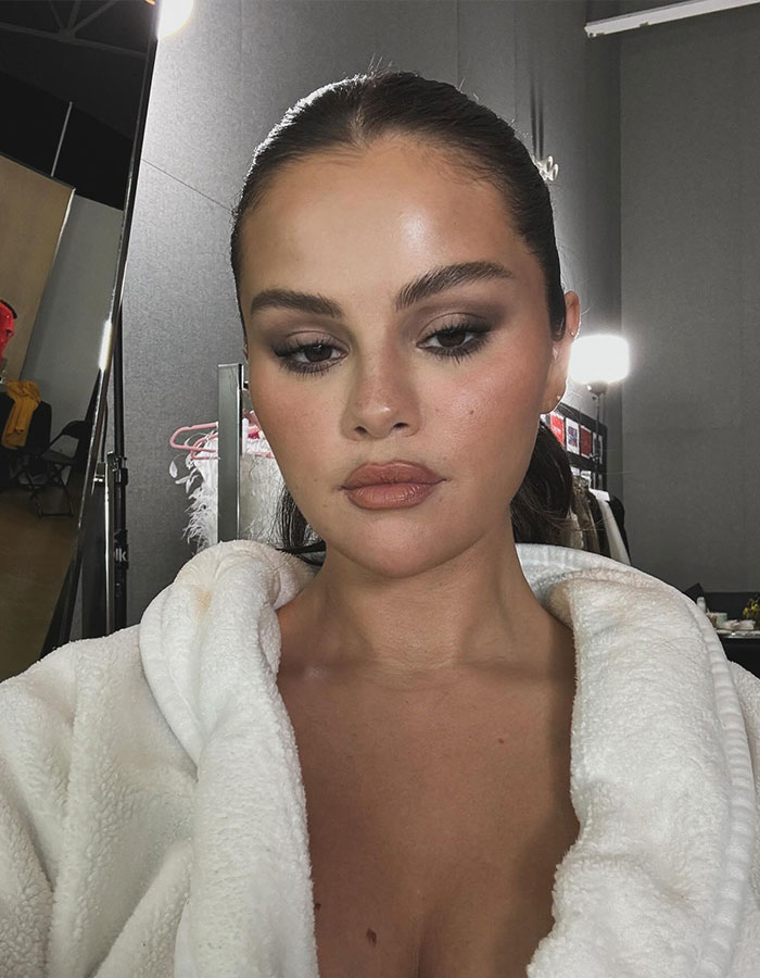 Selena Gomez Says "F--k Off" To Haters After Revealing She Can't Have Children: "Not Shameful"