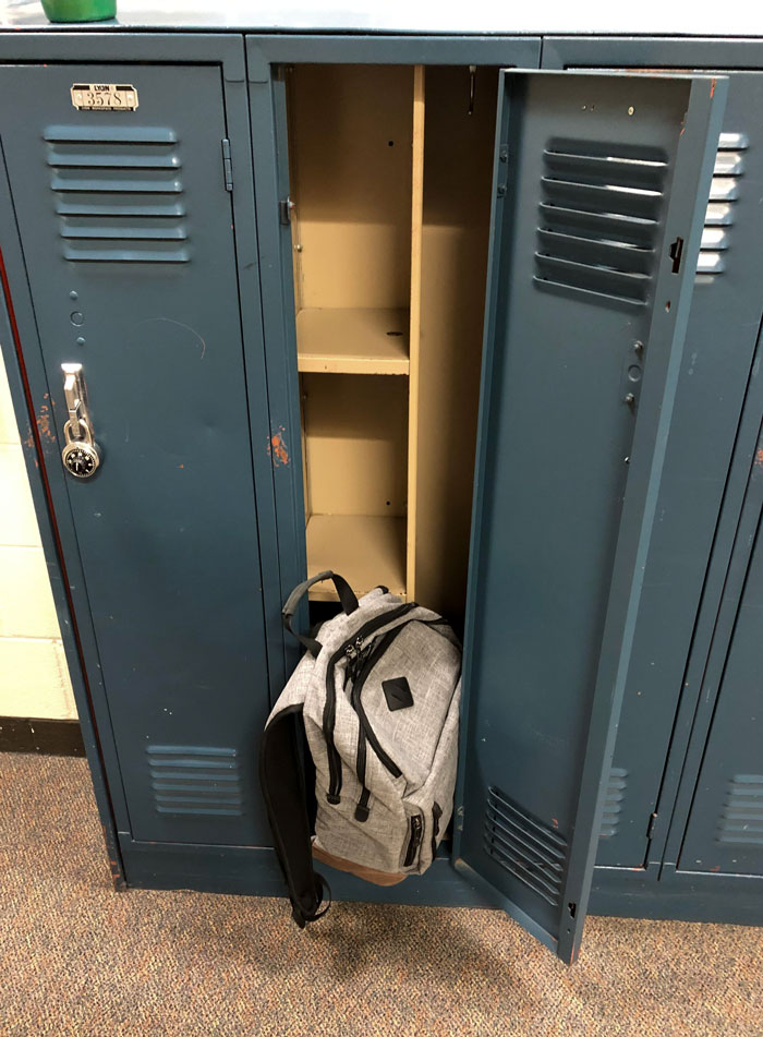 My School Locker Can’t Even Fit My Backpack Because Of Those Shelves