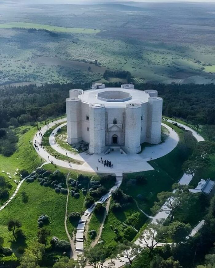 Il Castel Del Monte, A Symmetrical Medieval Castle Built During The S By King Frederick II In Andria, Southern Italy