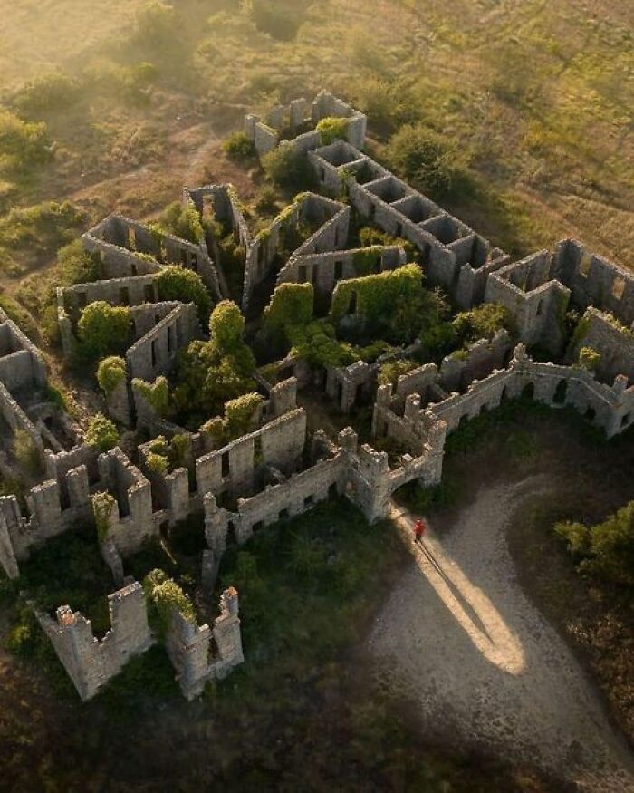 The Amazing Ruins Of Sanatório Albergaria Grandella, Portugal