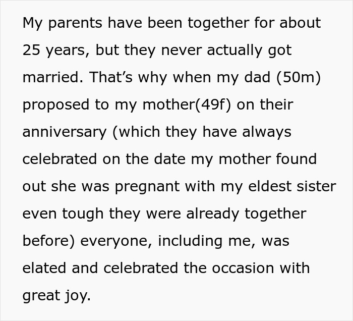 Parents Forget To Make Space For Their Youngest Daughter In Their Wedding, Get Publicly Shamed