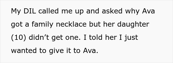 Text discussing a family necklace given to Ava, raising questions about favoritism among grandkids.