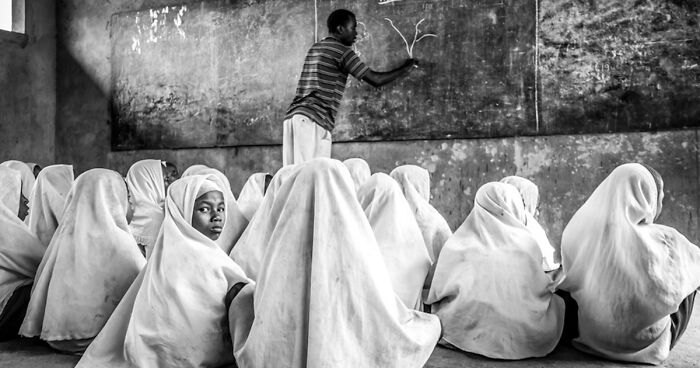 18 Award-Winning Black And White Photos From The 2024 ReFocus Awards