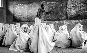 18 Award-Winning Black And White Photos From The 2024 ReFocus Awards