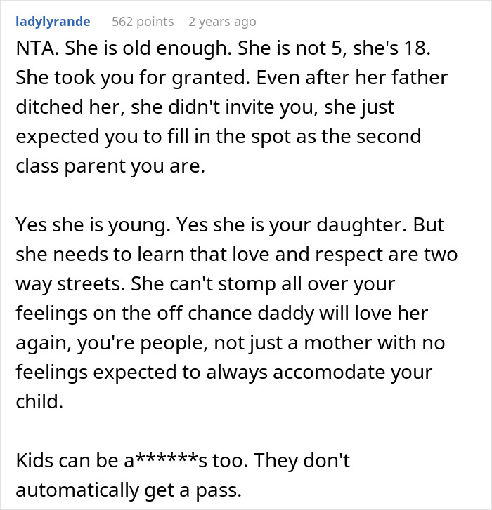 Mom Asks If She’s Wrong For Ruining Daughter’s Graduation To Teach Her A Lesson After A Betrayal