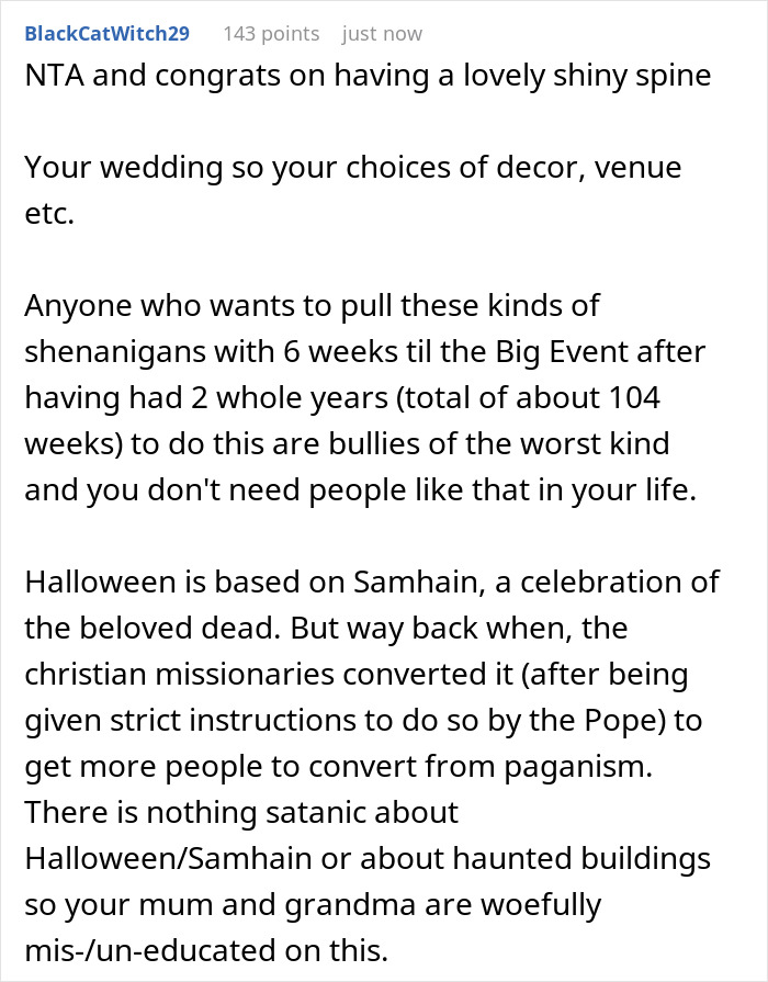 25 Guests Start Complaining Over This Bride's Halloween Wedding Theme, She Cancels Their Invites