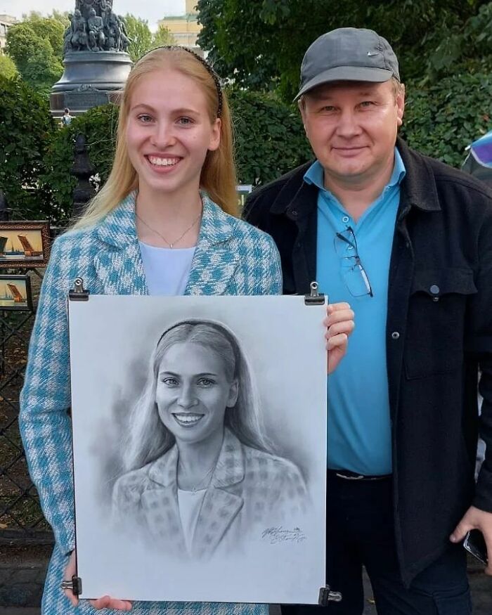 Street Artist Draws Realistic Portraits In One Hour (25 New Pics)