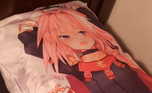 Woman Sees Just How Manipulative Her BF Really Is After Anime Pillow Tears Them Apart