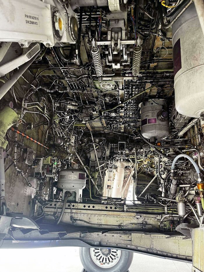 The Inside Of The Wheel Well For A B737