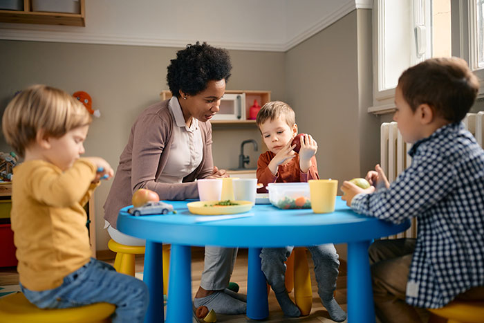 Mom Fumes Over Son’s Teacher Leaving Him Hungry Because His Breakfast Was “Too Unhealthy”