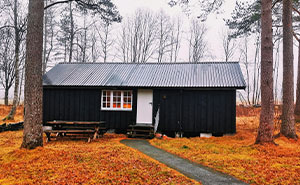 Guy Turns To Web For Legal Advice After 100% Of Neighbor’s House Is Built On His Property