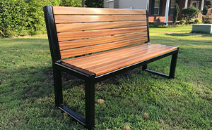 Couple Wants Their Bench Back After Neighbor Makes It Usable Again, Police Get Involved