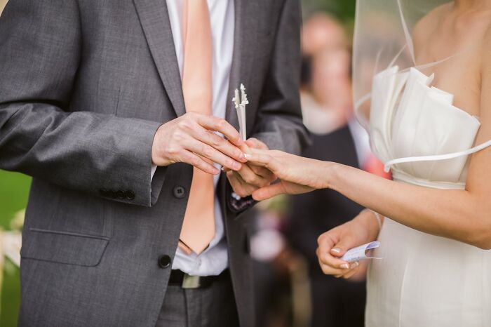 30 "They're Not Gonna Last Long" Wedding Moments Shared In This Online Thread