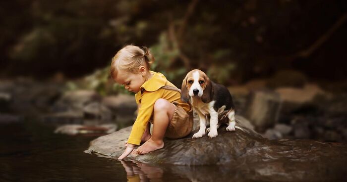 25 Adorable Moments Between Children And Their Animal Companions Captured By Andrea Martin