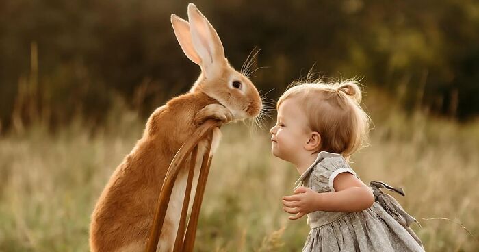 25 Adorable Moments Between Children And Their Animal Companions Captured By Andrea Martin