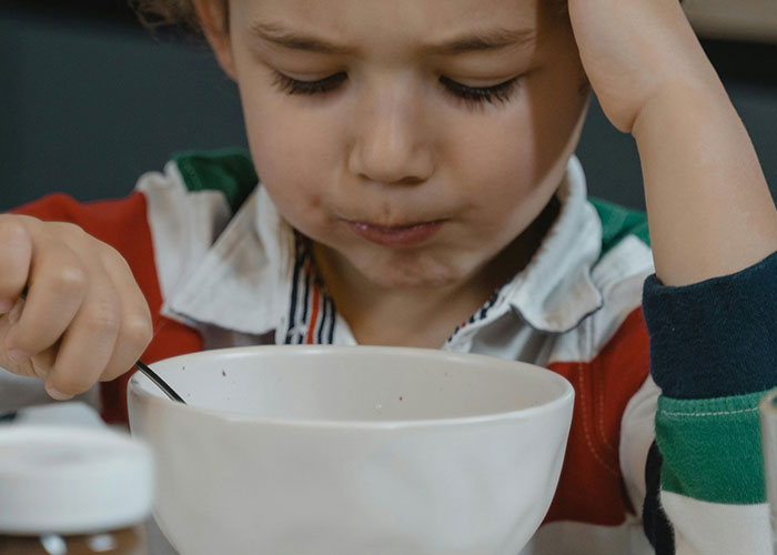 Mother Thinks Her Son Bullying Classmate About Her "Weird" Lunch Is Normal, Gets A Reality Check