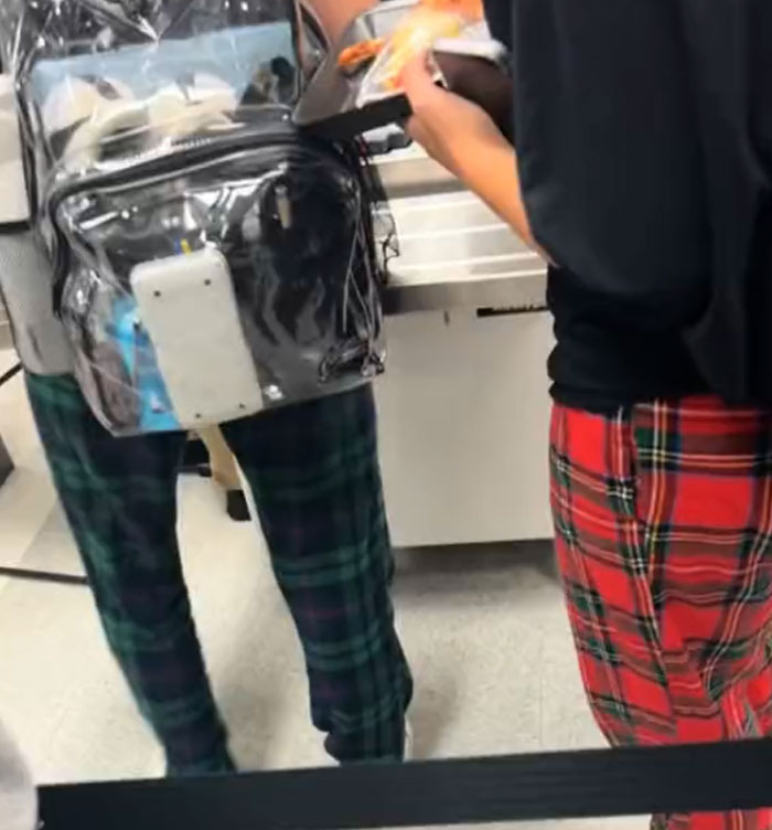 Non-Americans Are Shocked At The Cultural Difference Of What Students Wear To School In The US