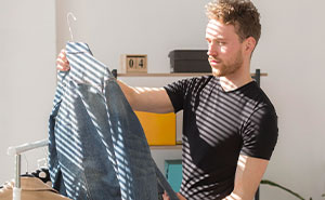 Guy Inexplicably Keeps Finding Other Men’s Clothes In His House After Being Away, Wife Has No Idea