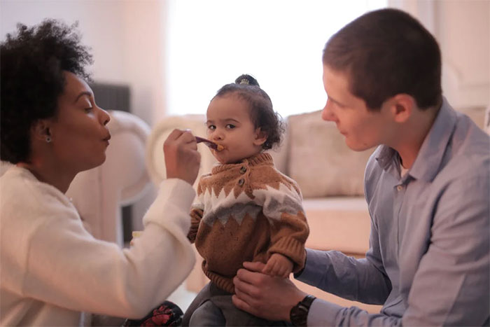 Woman Feeds Grandchildren Food From McDonald’s, Says “She Doesn’t Know Any Better”