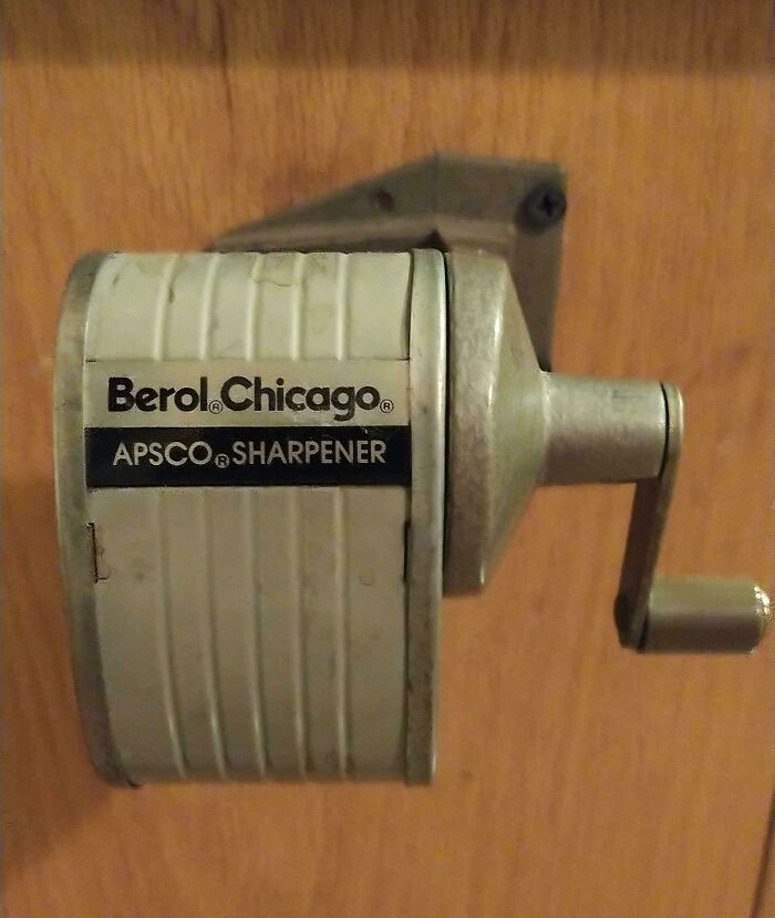 The Best Pencil Sharpener. Berol Chicago - Apsco