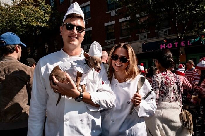 Spooky-Dog-Halloween-Parade