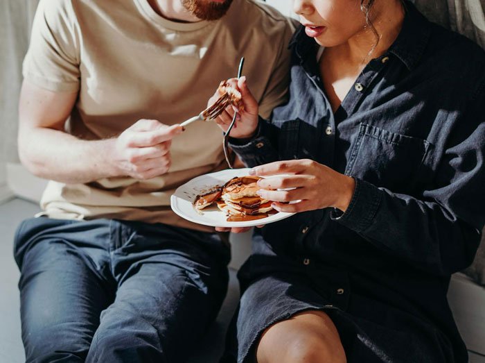 GF’s Restrictive Food Preferences Make BF Lose All Patience With Her, He Asks For Advice