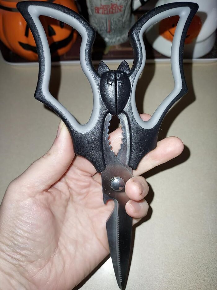 These Bat Scissors Are Perfectly On Trend For Spooky Season