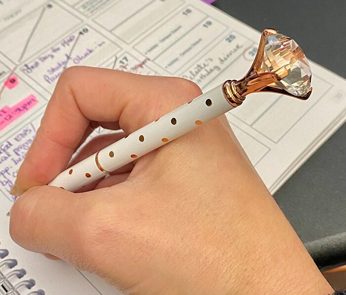  Show Everyone Who Is The Real Queen Bee In The Office With This Blingy Diamond Pen 