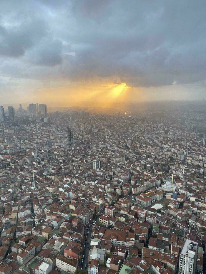 Overpopulated Istanbul