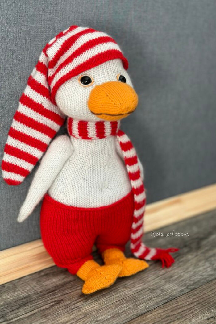 Here’s My Idea For A Christmas Goose-Inspired Knitting Pattern