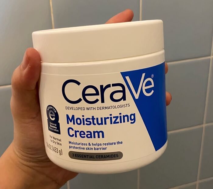 "Even if your skin is oily, you still need moisturizer. In fact, it may be overproducing oil because it’s dry" - azcurlygurl