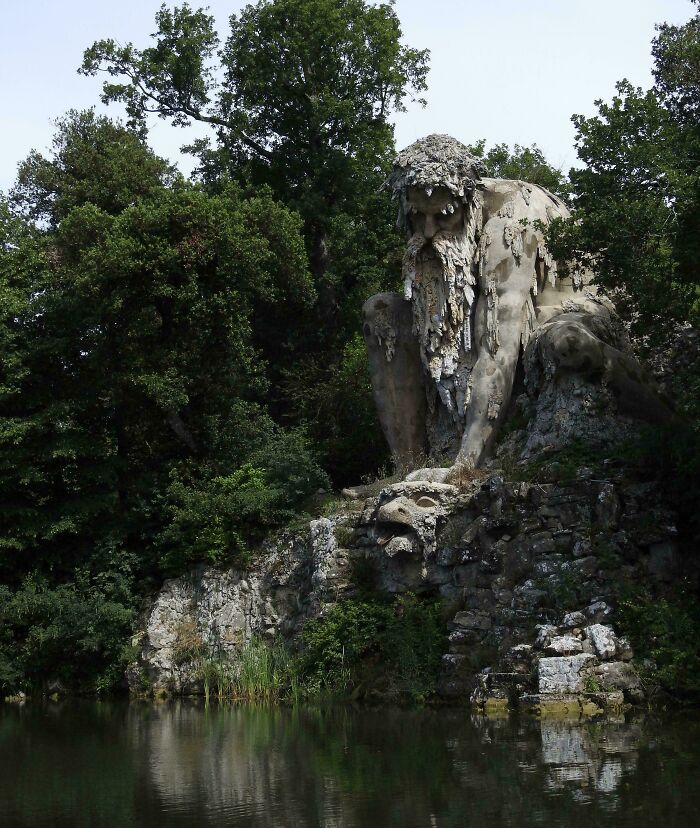 Colosso Dell'appennino Is The Only Statue That Triggers My Megalophobia