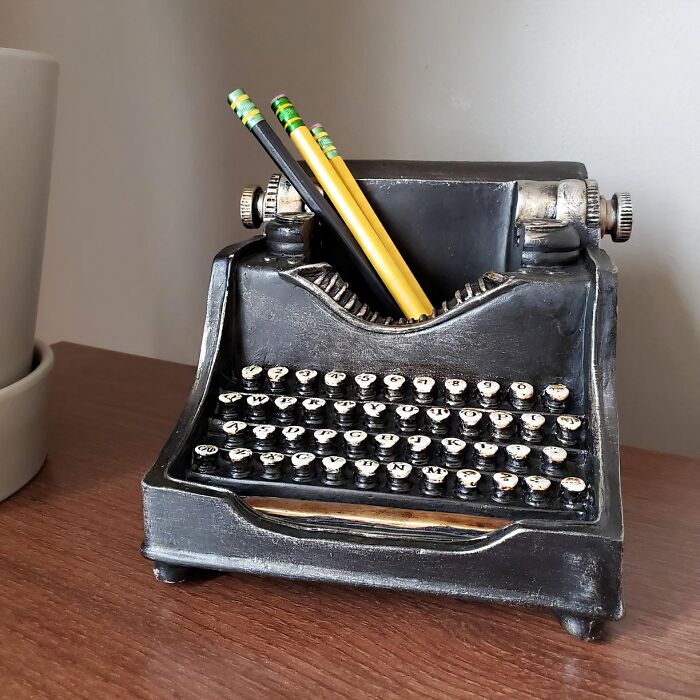 Type Up A Nostalgic Note And Hold Onto Your Writing Dreams With The Old-School Charm Of Vintage Typewriter Pencil Holder 