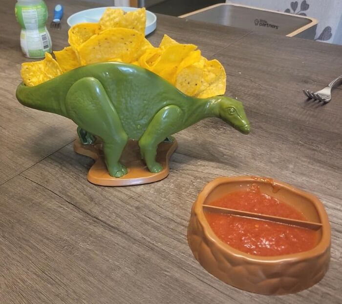 Devour Snacks Like A Dinosaur With The Awesomely Absurd Nachosaurus Snack And Dip Set, A Dino-Mite Way To Munch On Nachos