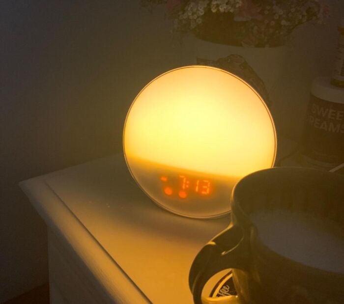 Help Your Little Ones Rise And Shine With A Smile, And Start The Day On A Bright Note With The Wake Up Light Sunrise Alarm Clock For Kids