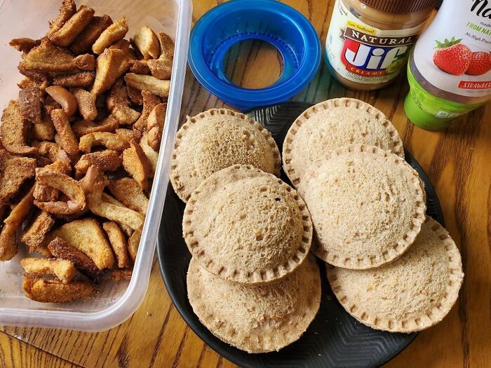 Make Lunchtime A Breeze And Create Perfectly Pressed, Crustless Sandwiches That Kids Will Love With The Uncrustables Sandwich Press