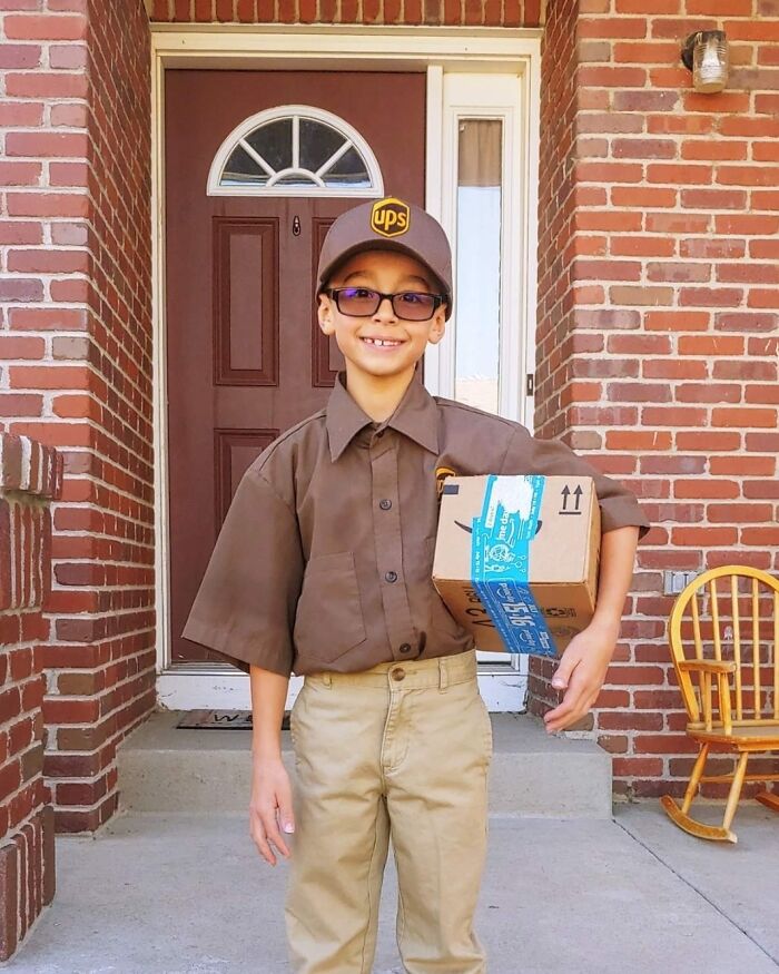 Our Cousin In Posted This. "Alex Wanted To Be A UPS Man For Halloween. I Told Mr. Tim, Our Super Nice UPS Delivery Driver At Work, And He Showed Up The Next Day With The Official Uniform For Alex "