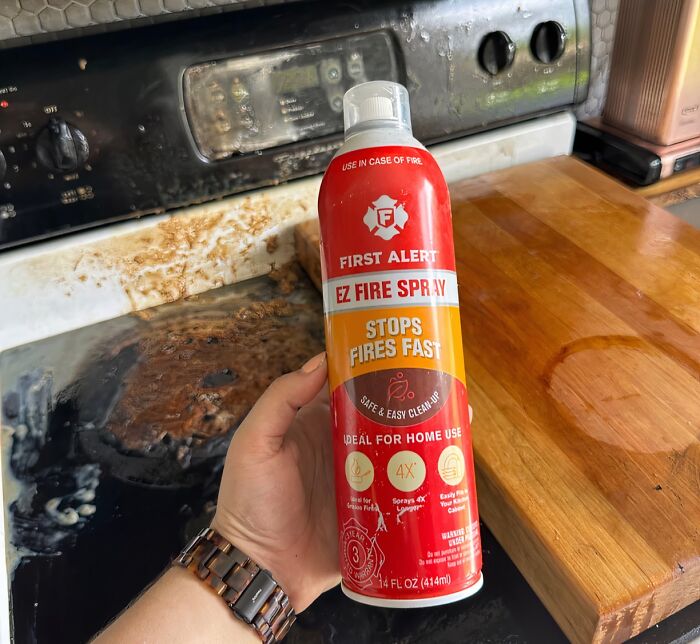 This First Alert Ez Fire Spray Has Given Many Homeowners Peace Of Mind With Its Easy-To-Use And Effective Fire Extinguishing Power