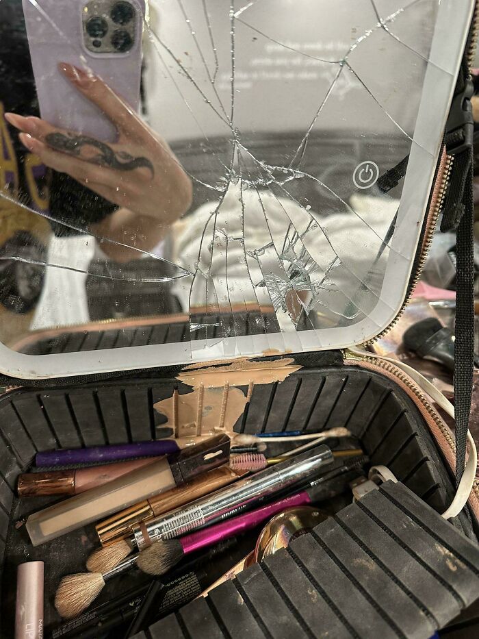 My GF Put Her Makeup Set In Her Luggage