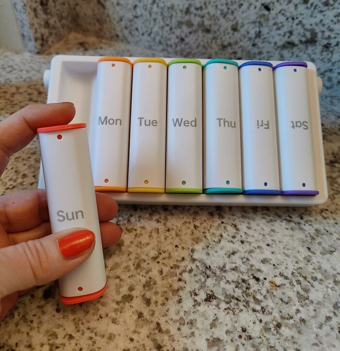  Stay On Top Of Your Meds With This 7-Day Pill Box That Keeps You Organized And On Schedule