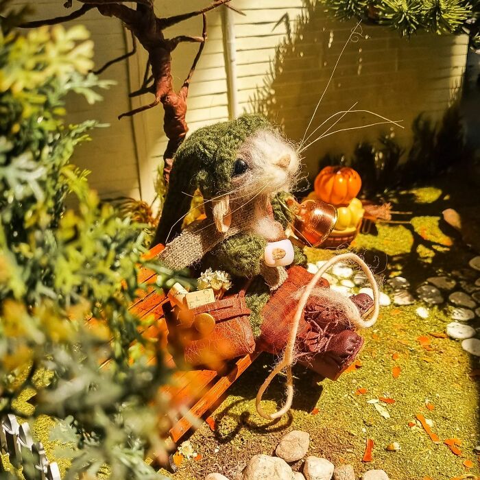 This Artist Makes Adorable Felted Wool Mice That Look Like They Came Out Of A Fairy Tale