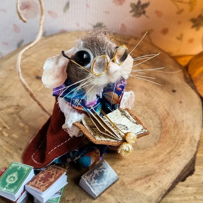 This Artist Makes Adorable Felted Wool Mice That Look Like They Came Out Of A Fairy Tale