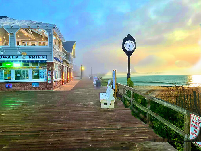 Bethany Beach, De Boardwalk Clock