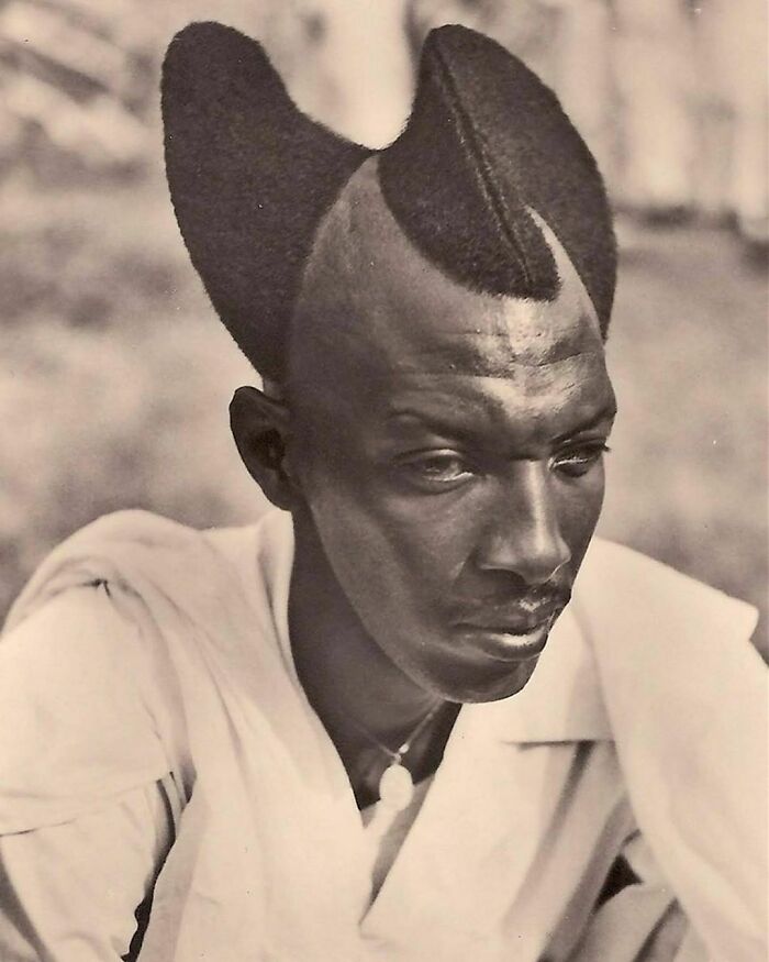 Amasunzu Is An Elaborate Hairstyle Traditionally Worn By Rwandan Men And Unmarried Women, With The Hair Styled Into Crests