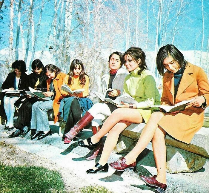 Universitarias iraníes antes de la Revolución Islámica, 1971