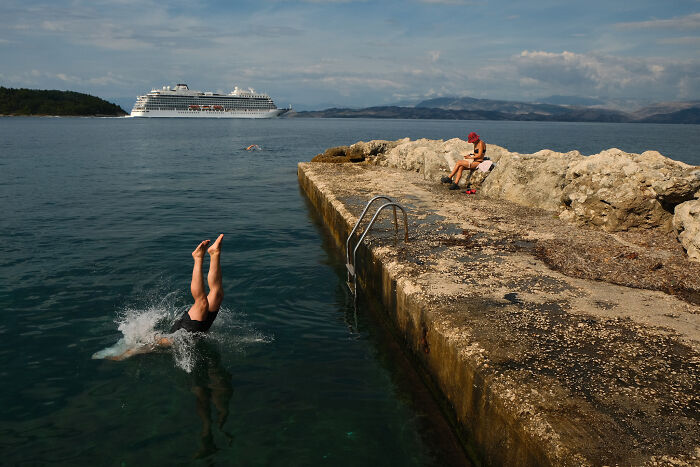 The Pure Magic Of Photography, Captured In 30 Of Hersley-Ven Casero’s "Magical Realism" Photographs