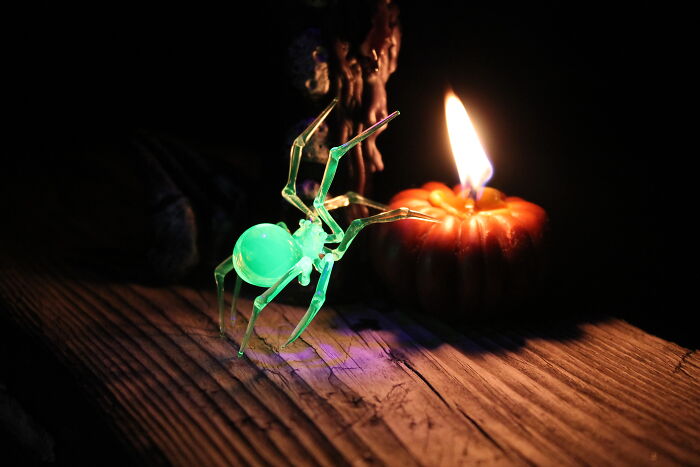 I Made Halloween Spider Figurines And More Out Of Glass (7 Pics)