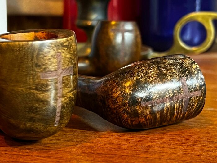 These Handcrafted Saint-Inspired Pipes Are Carved And Painted To Perfection (30 Pics)