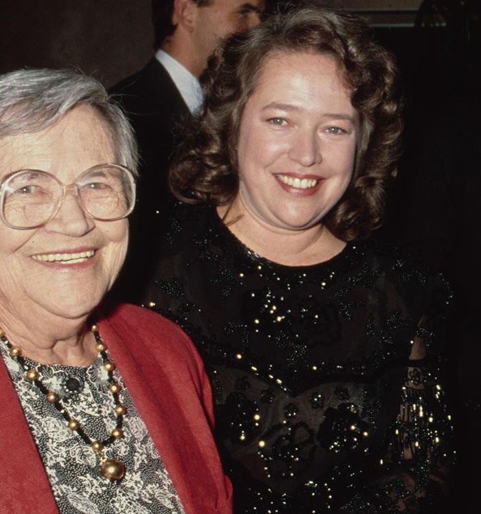 Journalist Heals Kathy Bates’ 30-Year-Old Guilt For Her Mom: “She Should’ve Had My Life”